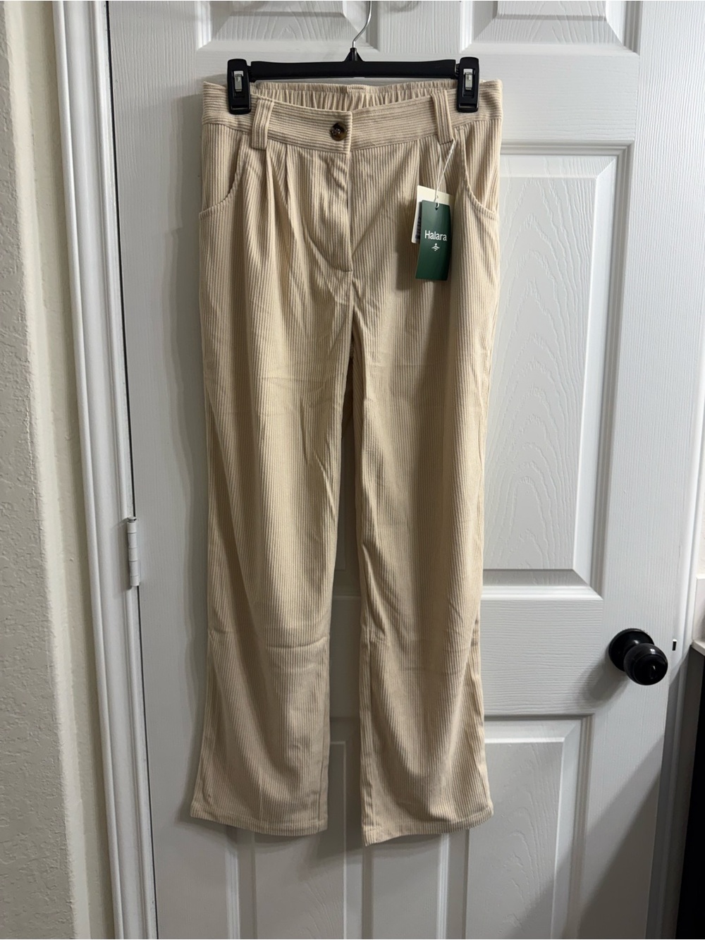 HALARA Women's Beige Straight-Leg Corduroy Pants